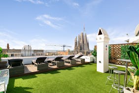 FANTASTIC SOLARIUM AREA on our shared rooftop terrace