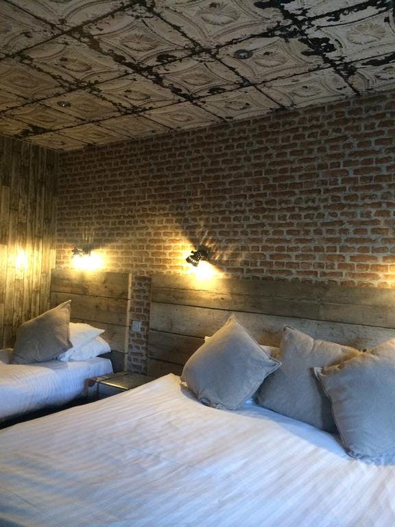 MEWS - New York room