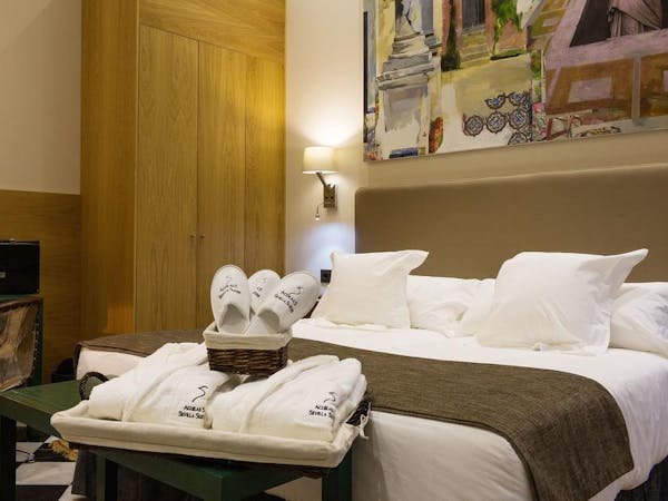 DELUXE one bedroom GROUND FLOOR. Aguilas5 SevillaSuites