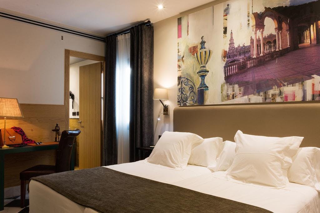 DELUXE one bedroom DUPLEX. Aguilas5 SevillaSuites