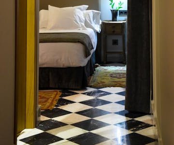 DELUXE one bedroom GROUND FLOOR. Aguilas5 SevillaSuites