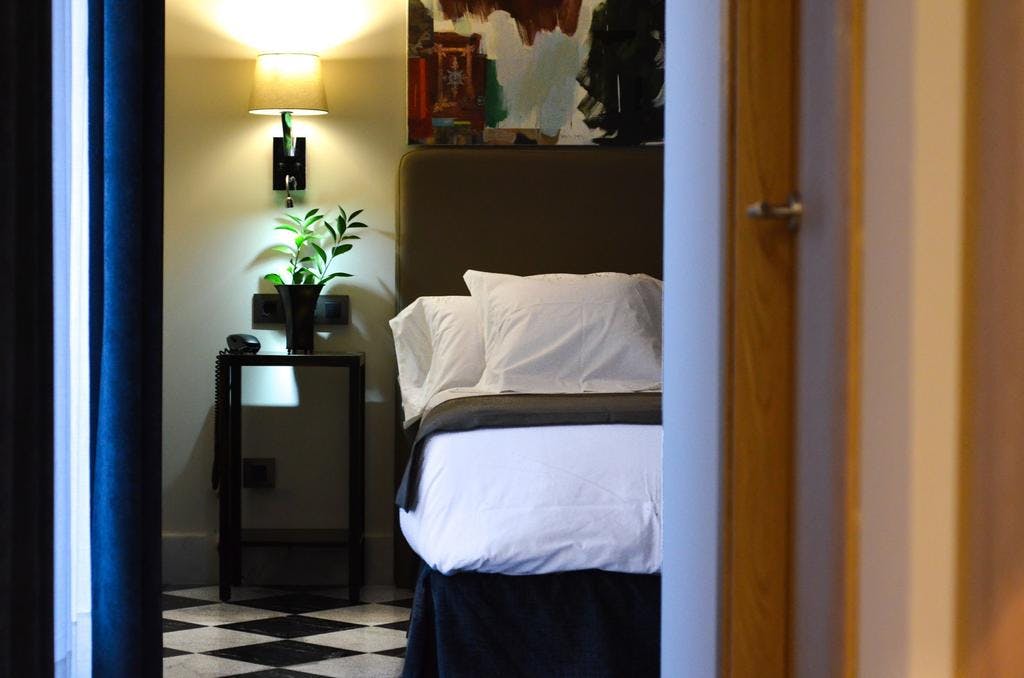 DELUXE one bedroom apartment. Aguilas5 SevillaSuites