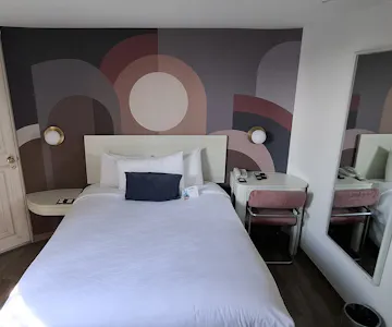 estudio pequeño - cama