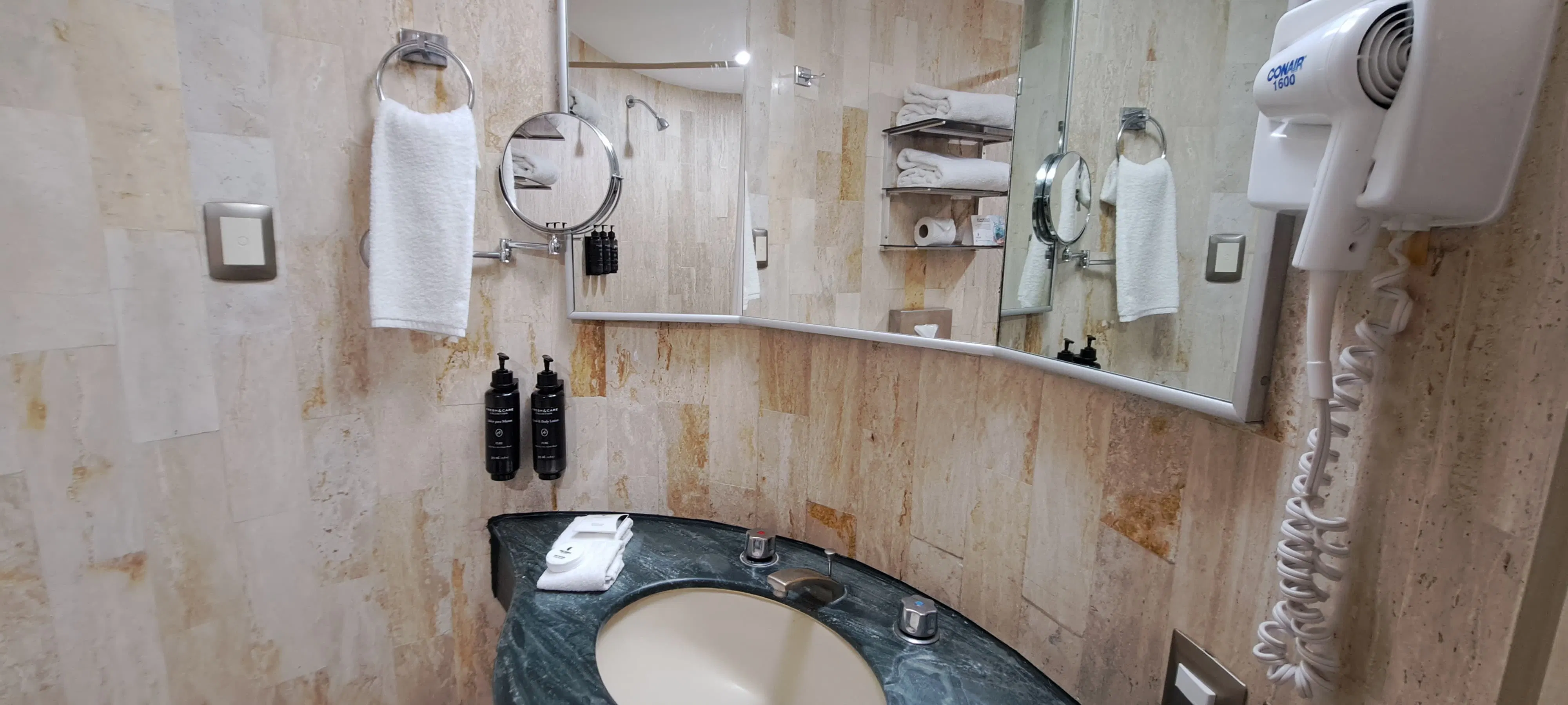Baño habitacion estandar