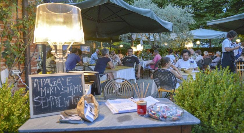 evening,dinningarea,summer