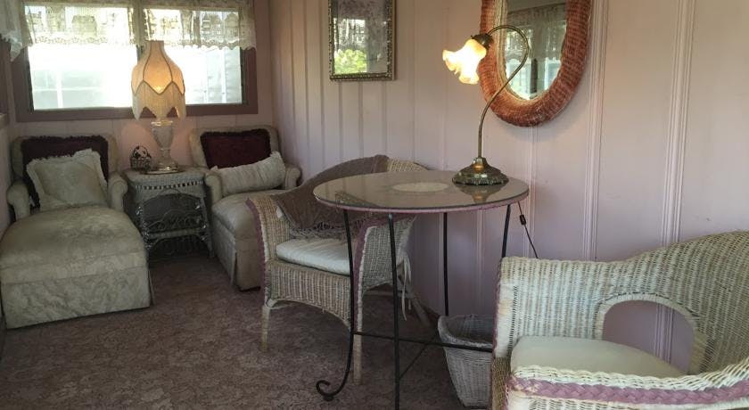 Private sun room / porch connected to the Bradford Suite