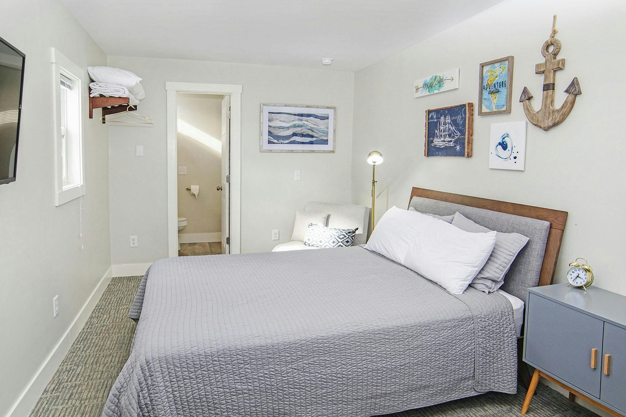 Luxury studio hotel room Beulah Michigan