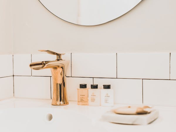 Luxury hotel bathroom Coastal Suites Resort