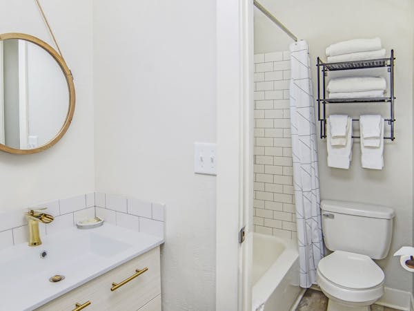 Luxury hotel bathroom Coastal Suites Resort