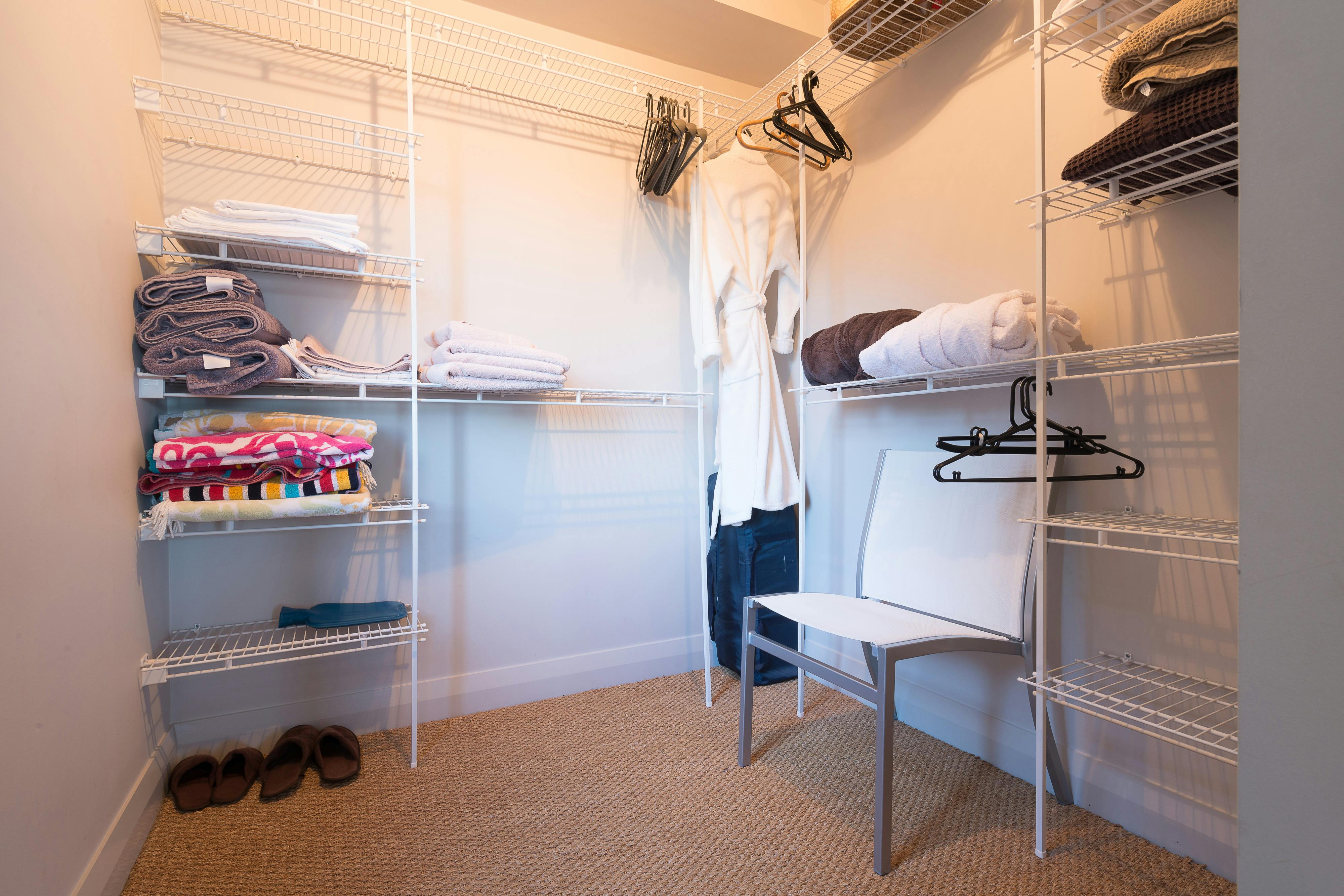 Waitata - Walk-in Wardrobe