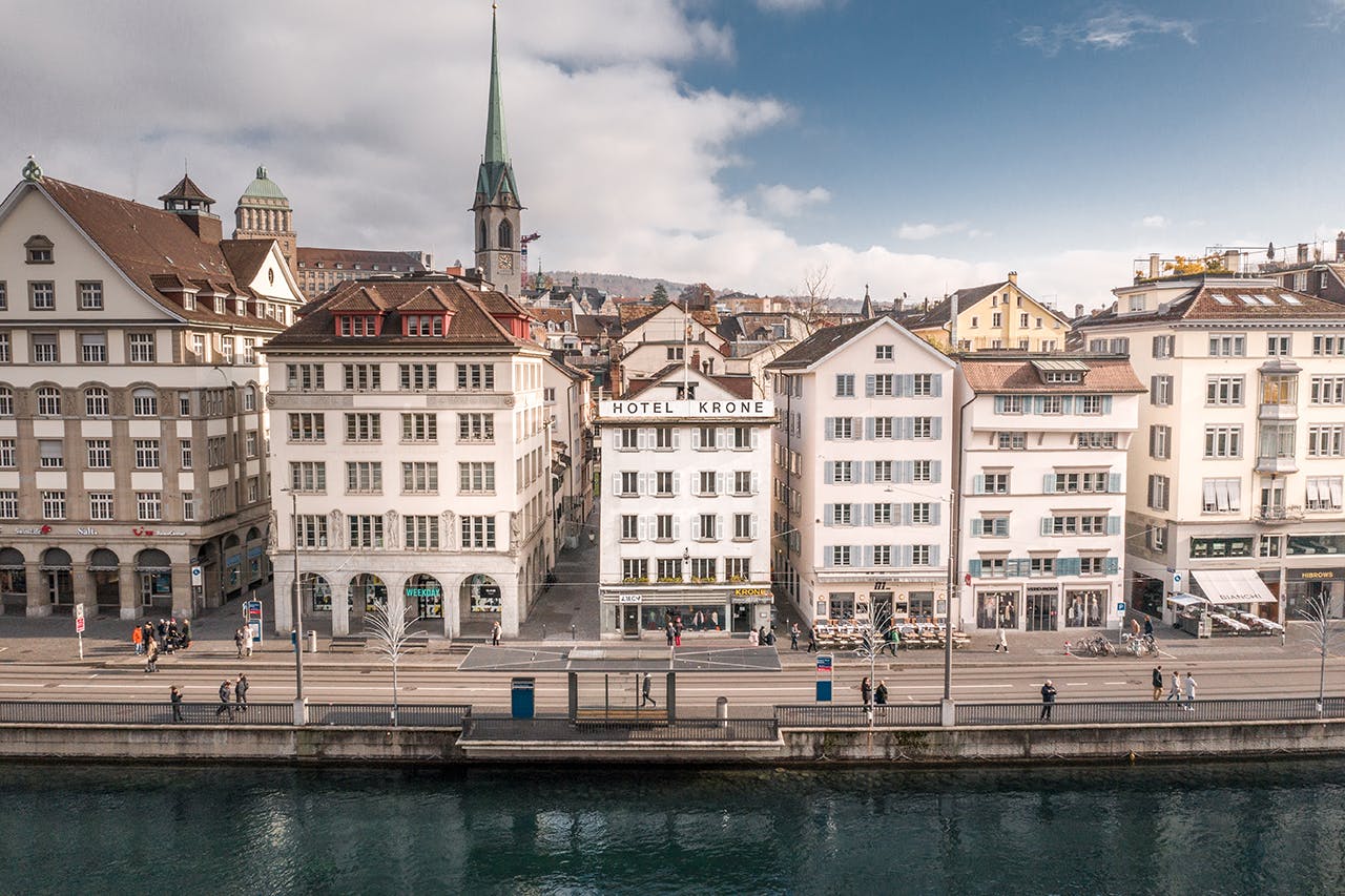 KRONE Zürich Pop Up Hotel Outside view straight