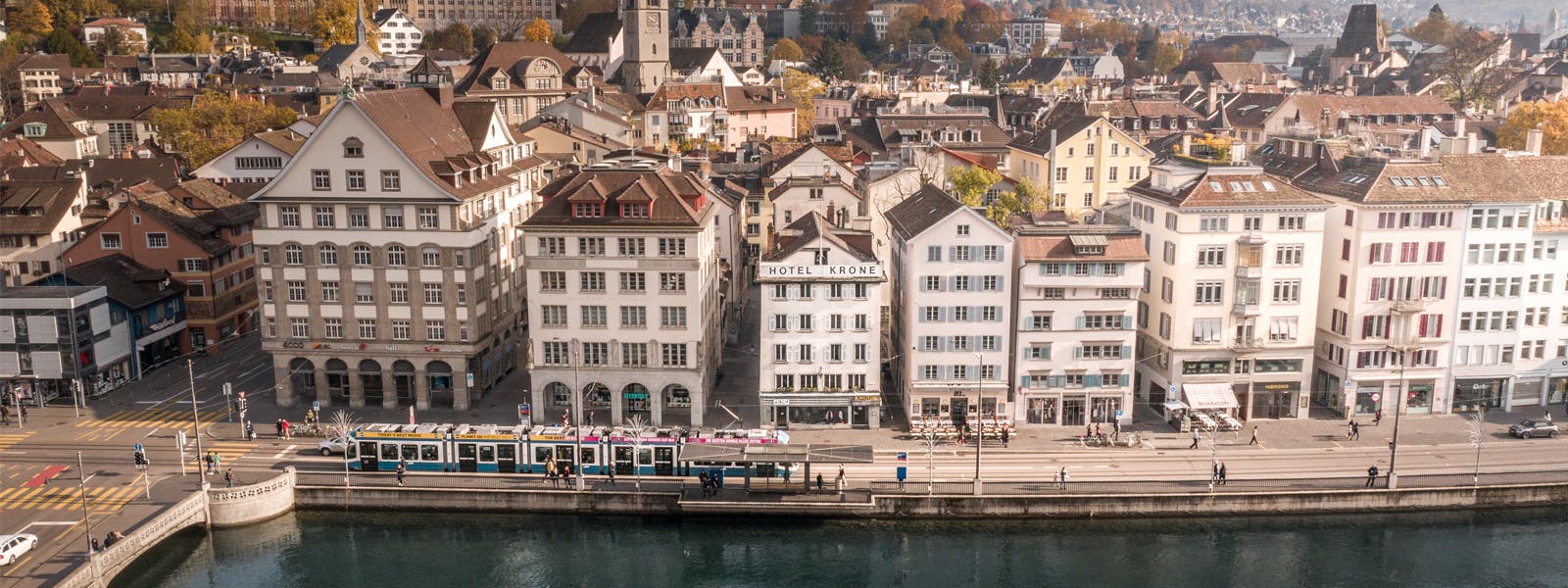 KRONE Zürich Pop Up Hotel Outside view straight far 1600x600