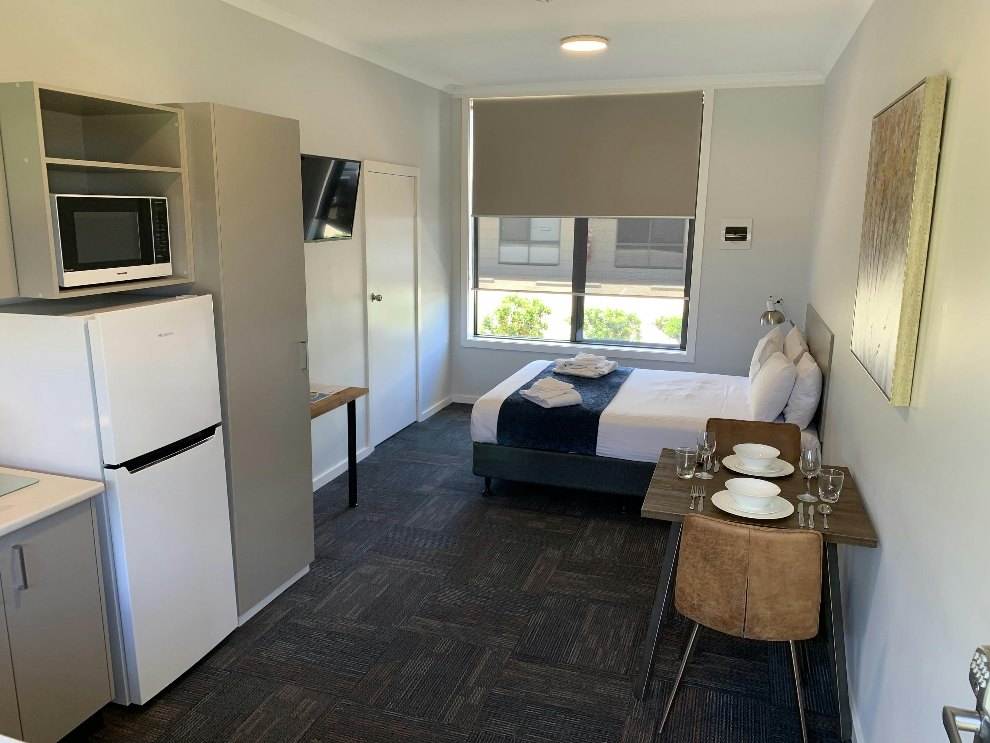 Queen Studio Apartment