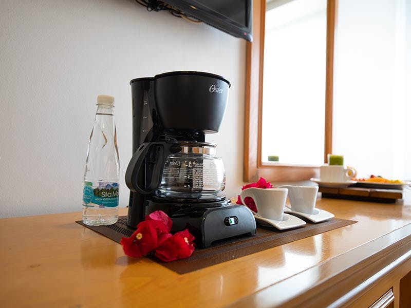 Cafetera en habitaciones