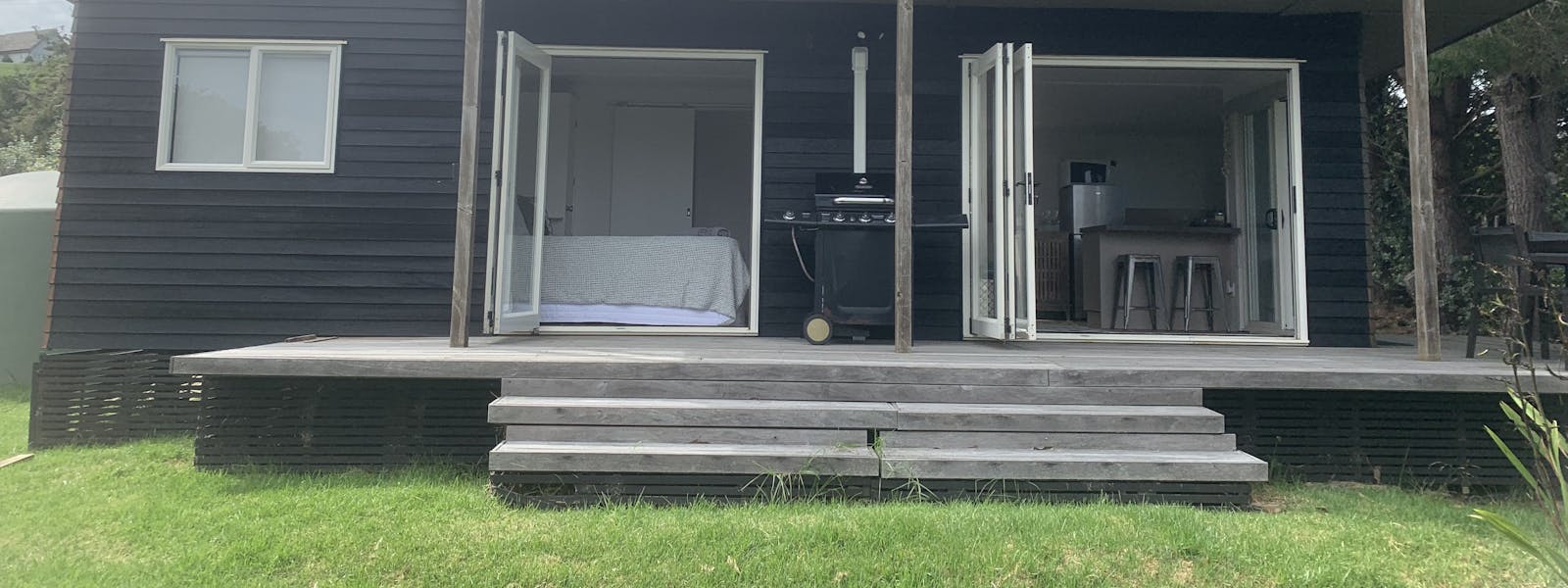 The Cabin 2 bedroom outdoor area