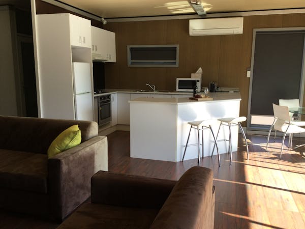 Spacious modern apartments that are filled with natural light, the perfect base for your next trip to Bendigo.