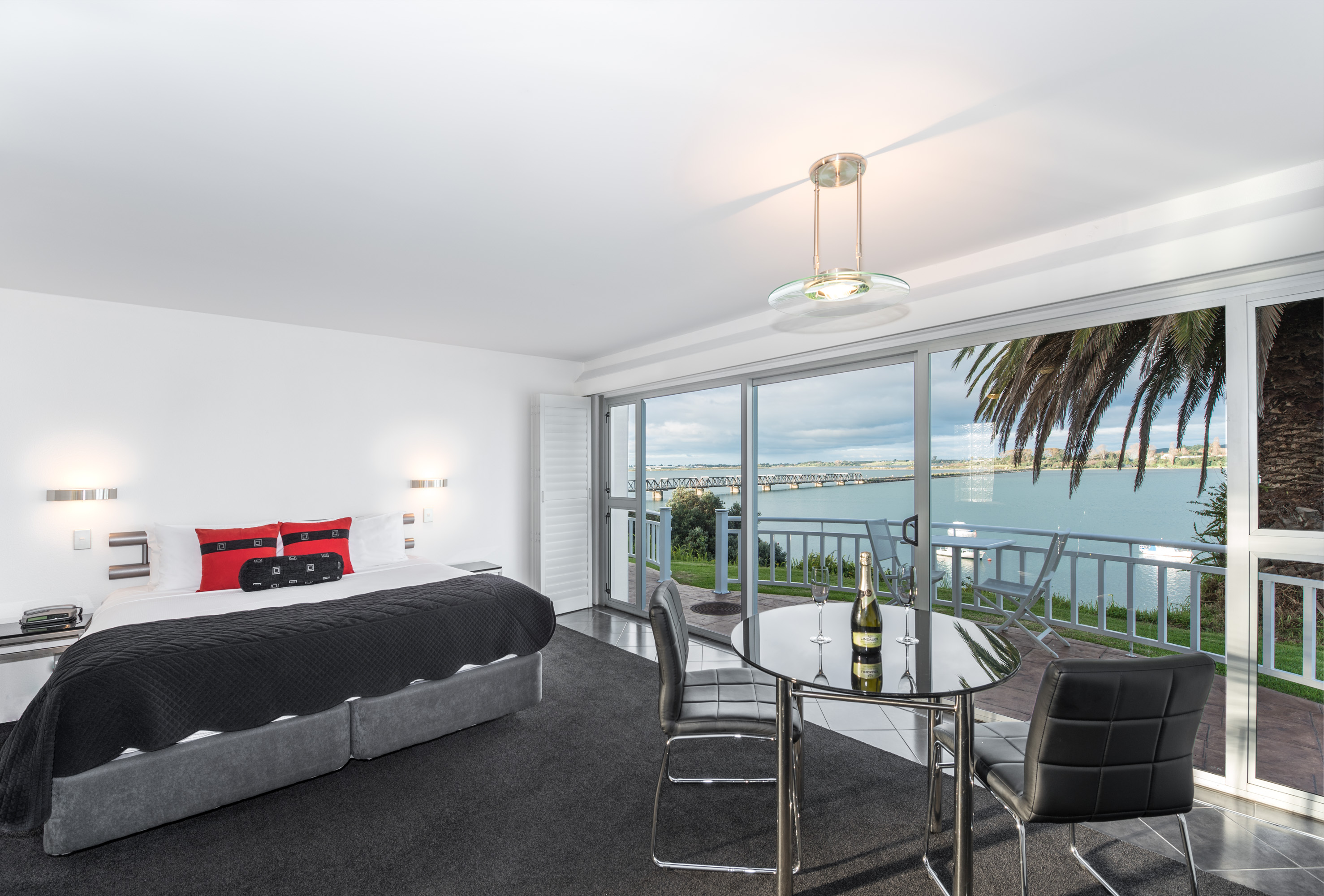Home The Tauranga on the Waterfront