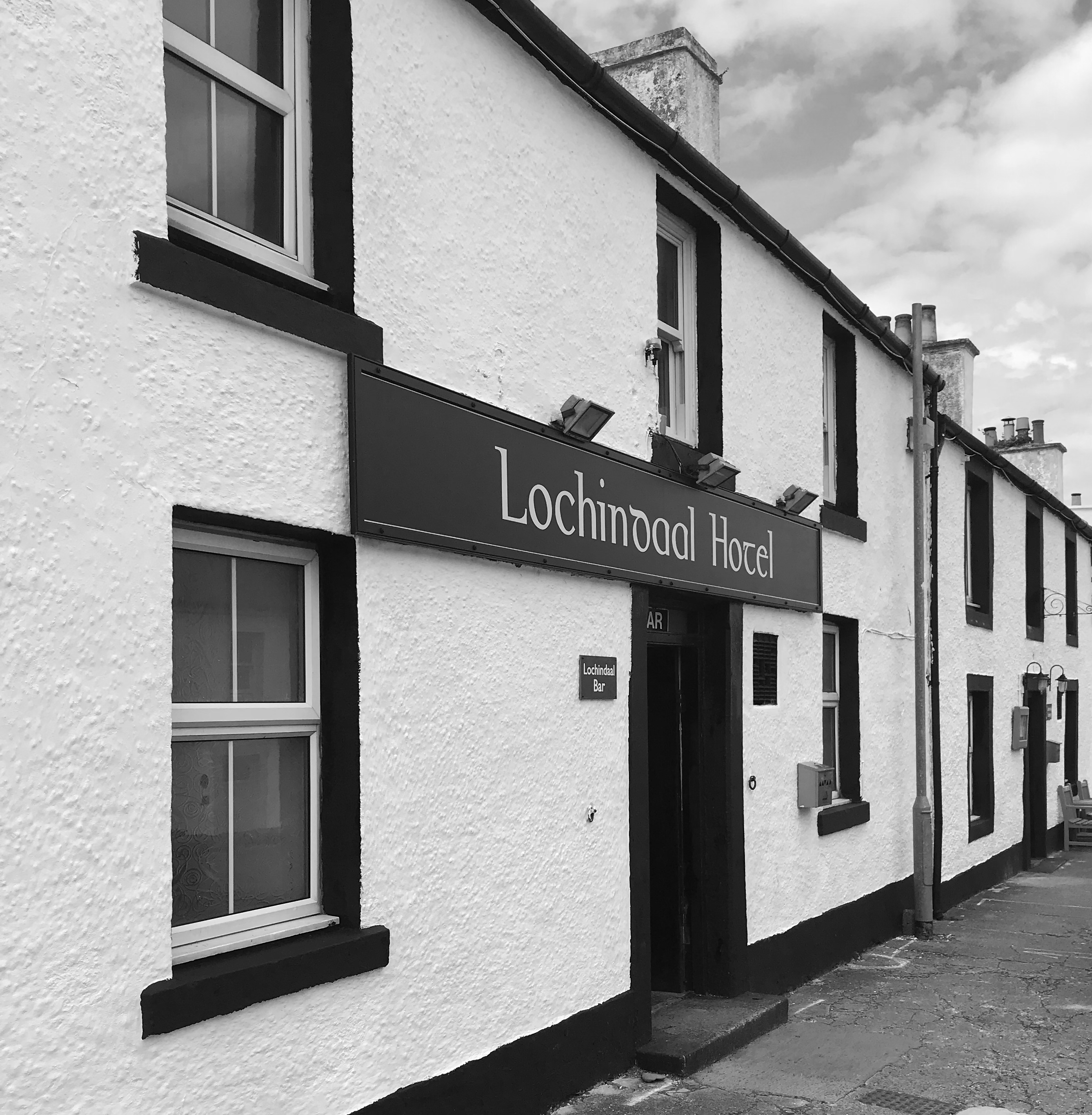 Lochindaal Hotel