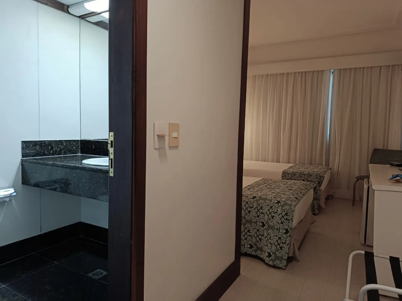 Quarto Executivo Twin
