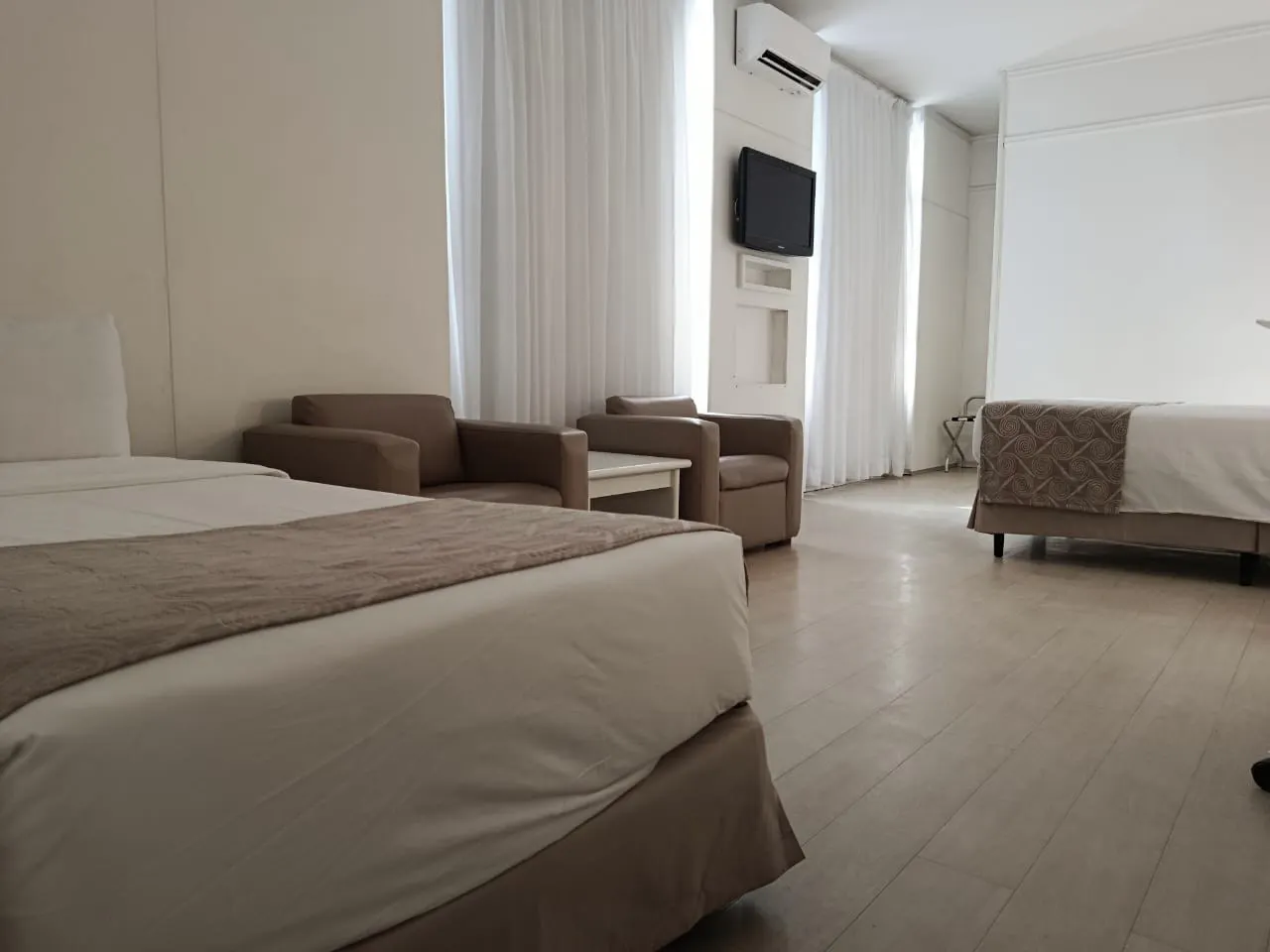 Quarto Triplo Casal