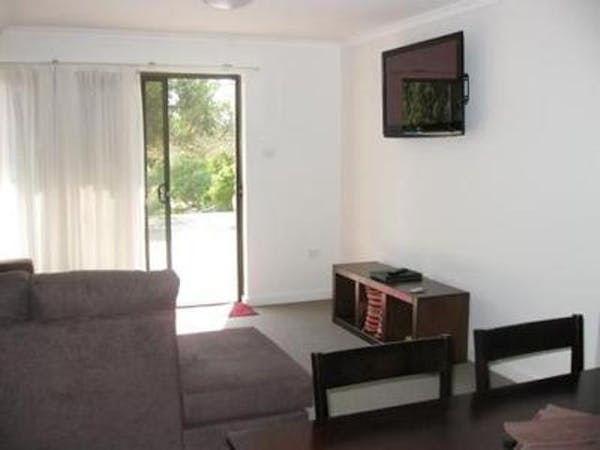 Apartment accommodation Shellharbour Resort living room