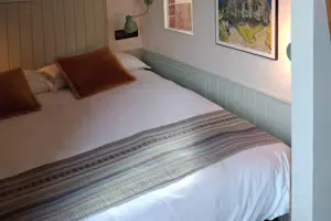 Detalle cama Atalaya