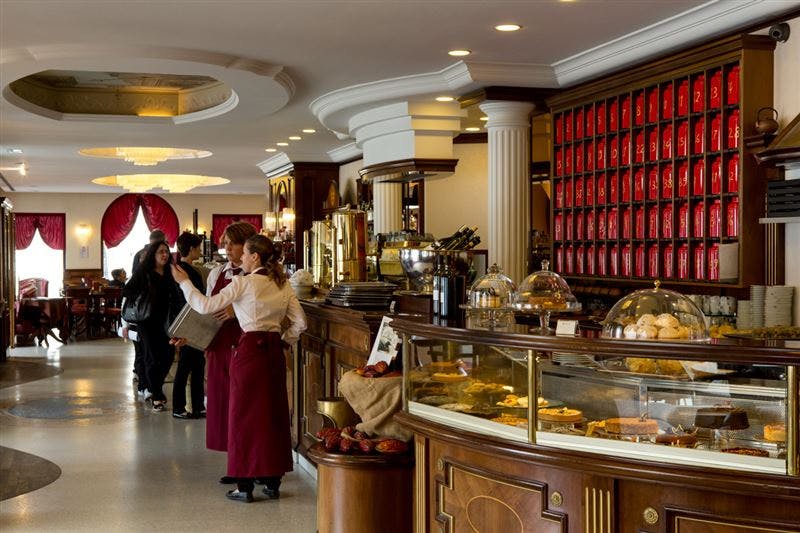 Boutique Room Trieste Hotel Design Mangiare a Trieste Caffè degli specchi