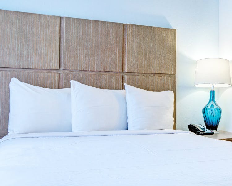 Grand Seas Resort - Daytona Beach, FL, beach resort w/ spacious accommodations, living area, & oceanfront views.