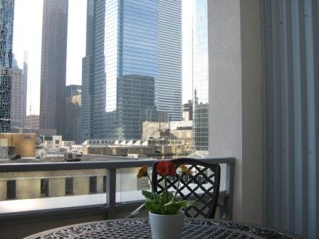 Yonge Suites Deluxe Split Level 2 Bedroom Penthouse H Terrace