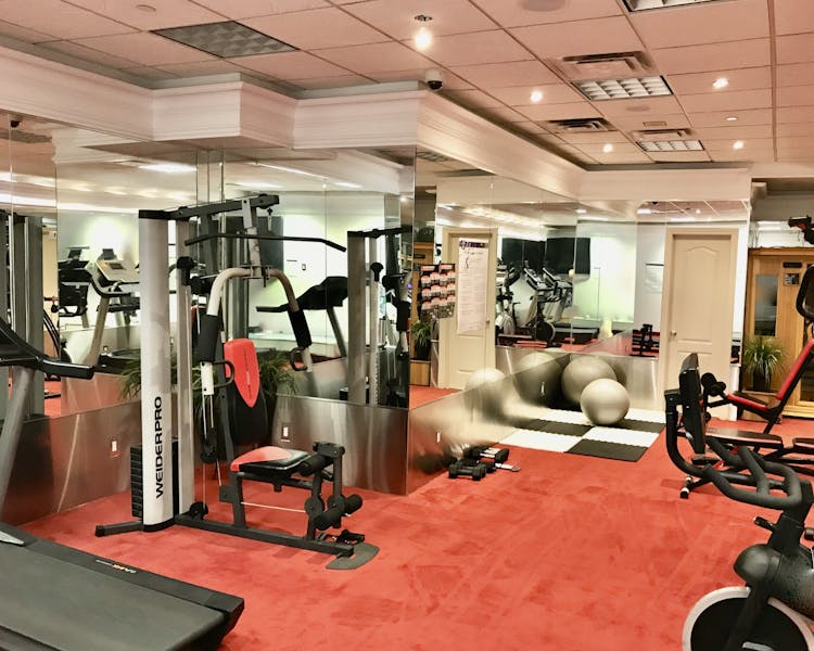 Yonge Suites Fitness Room, Free Weights, Cardio