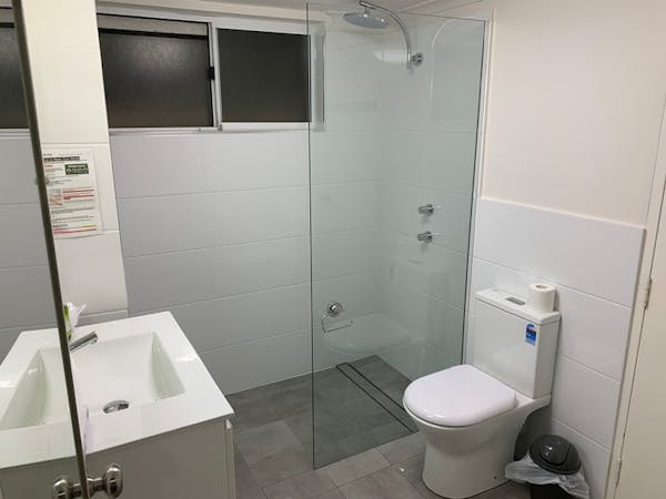 Rm22 Bathroom