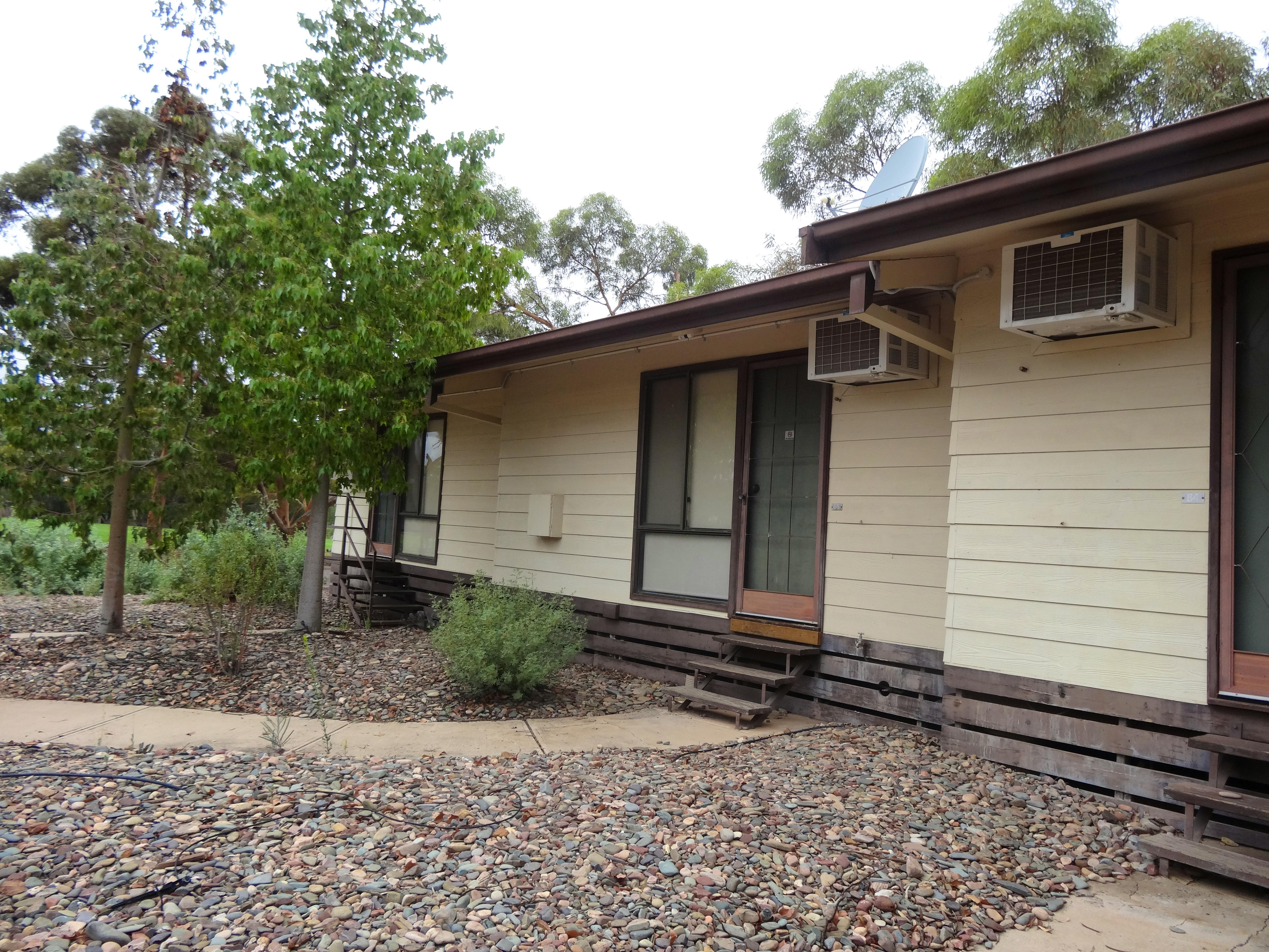 Twin Cabin Leigh Creek Outback Resort