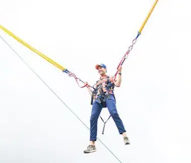 Bayeux Aventure - loisirs - Benji éjéction - saut - trampoline - attraction