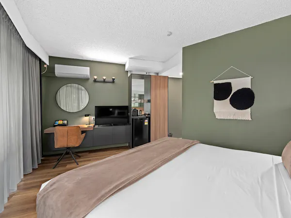 Tower Mill Hotel Brisbane King Room