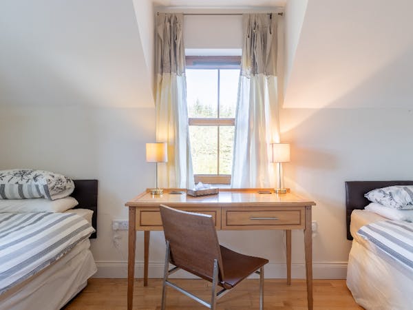 Twin Room at Álaind Lodges B&B Sneem