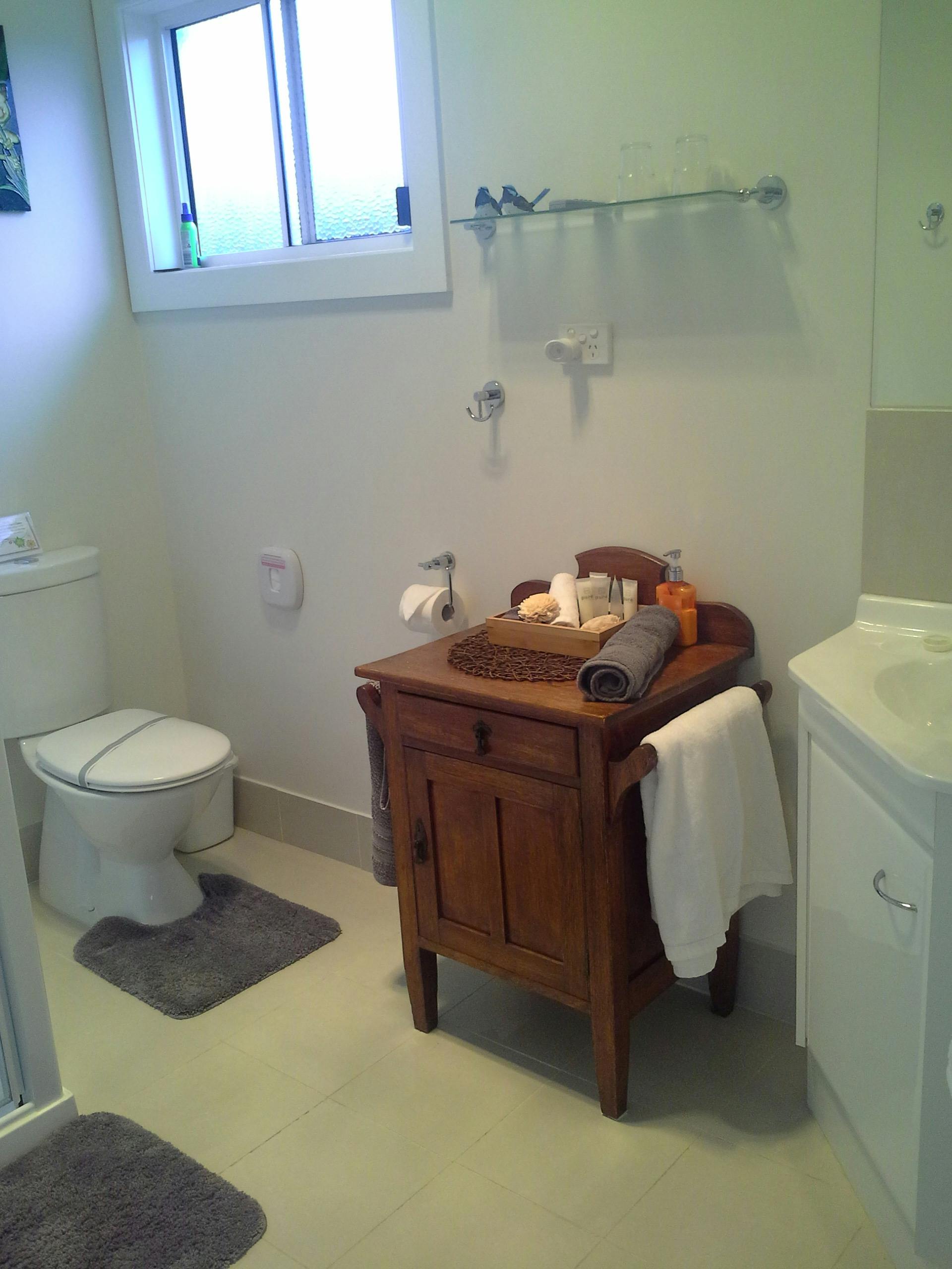 River Room Ensuite hillsidebedandbreakfasthuonvalley.com