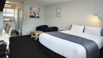 Downstairs King Studio