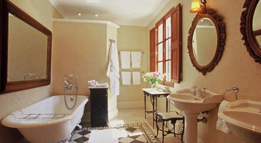 The free standing roll top bath and twin sinks within the Salvia Superior Suite at Salvia