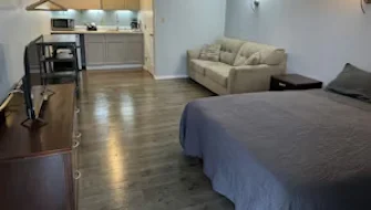 DELUXE QUEEN W/ FULL PULL OUT