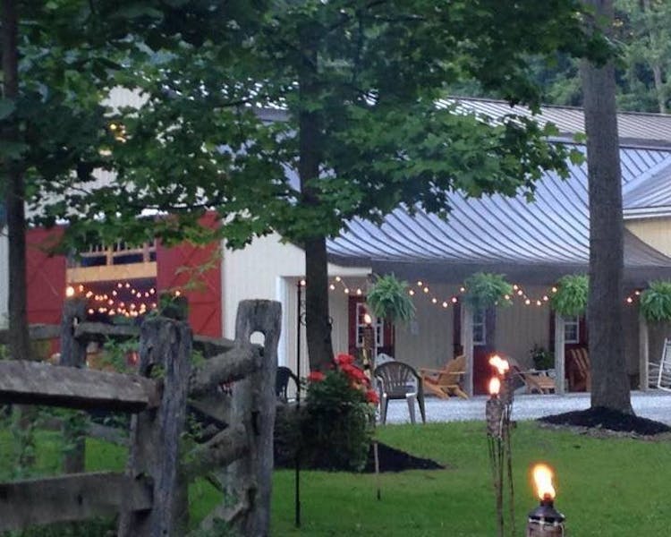 Alford's Glen Wedding Barn