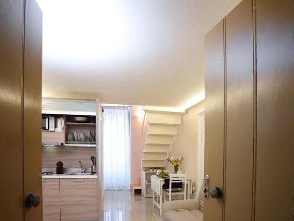 In-Room Kitchenette - Standard West