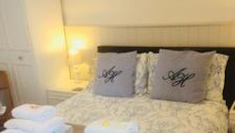 Double non en-suite(s)