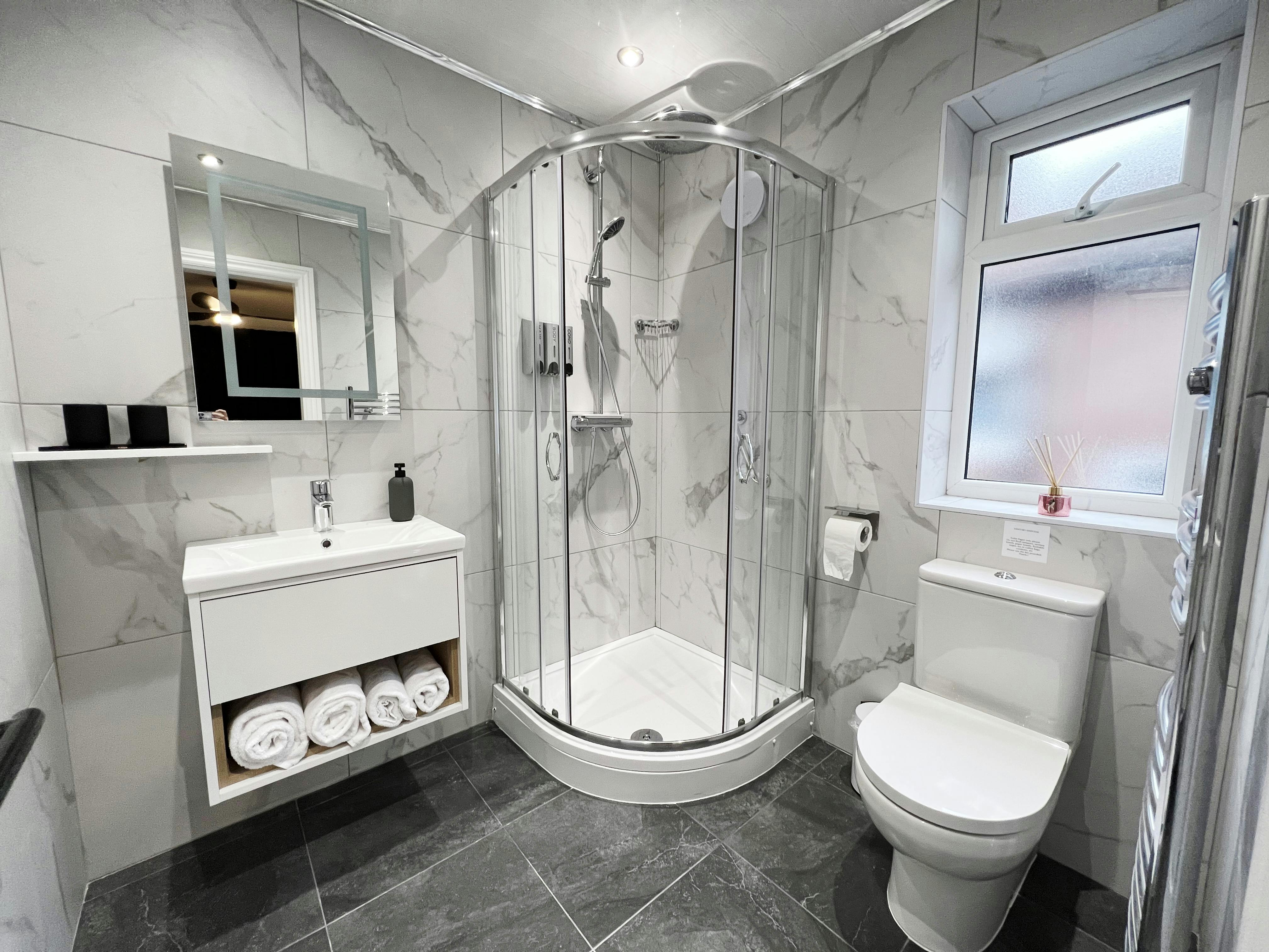 United Home B&B guest bathroom ensuite