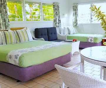 Garden Studio Queen and Single bed/