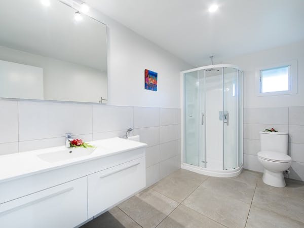 1 Bedroom Villa Bathroom