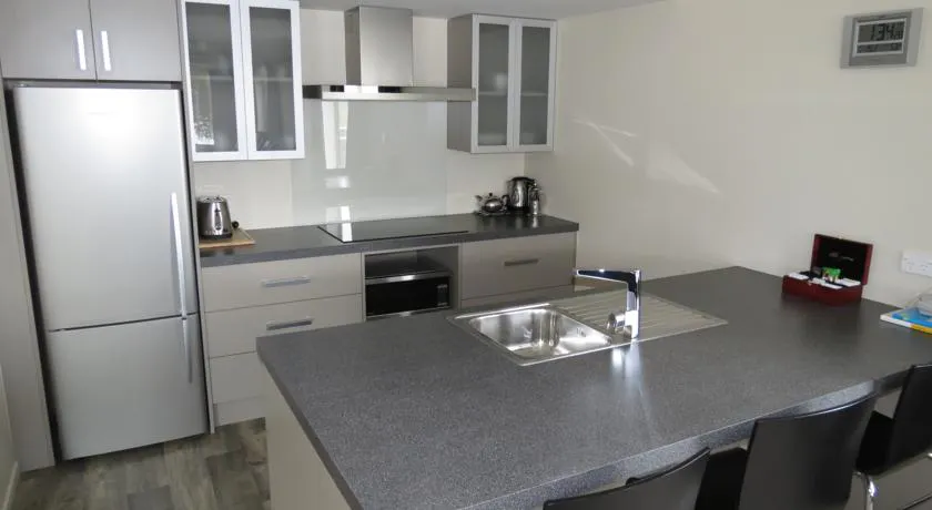 2 bedroom apartment kitchen