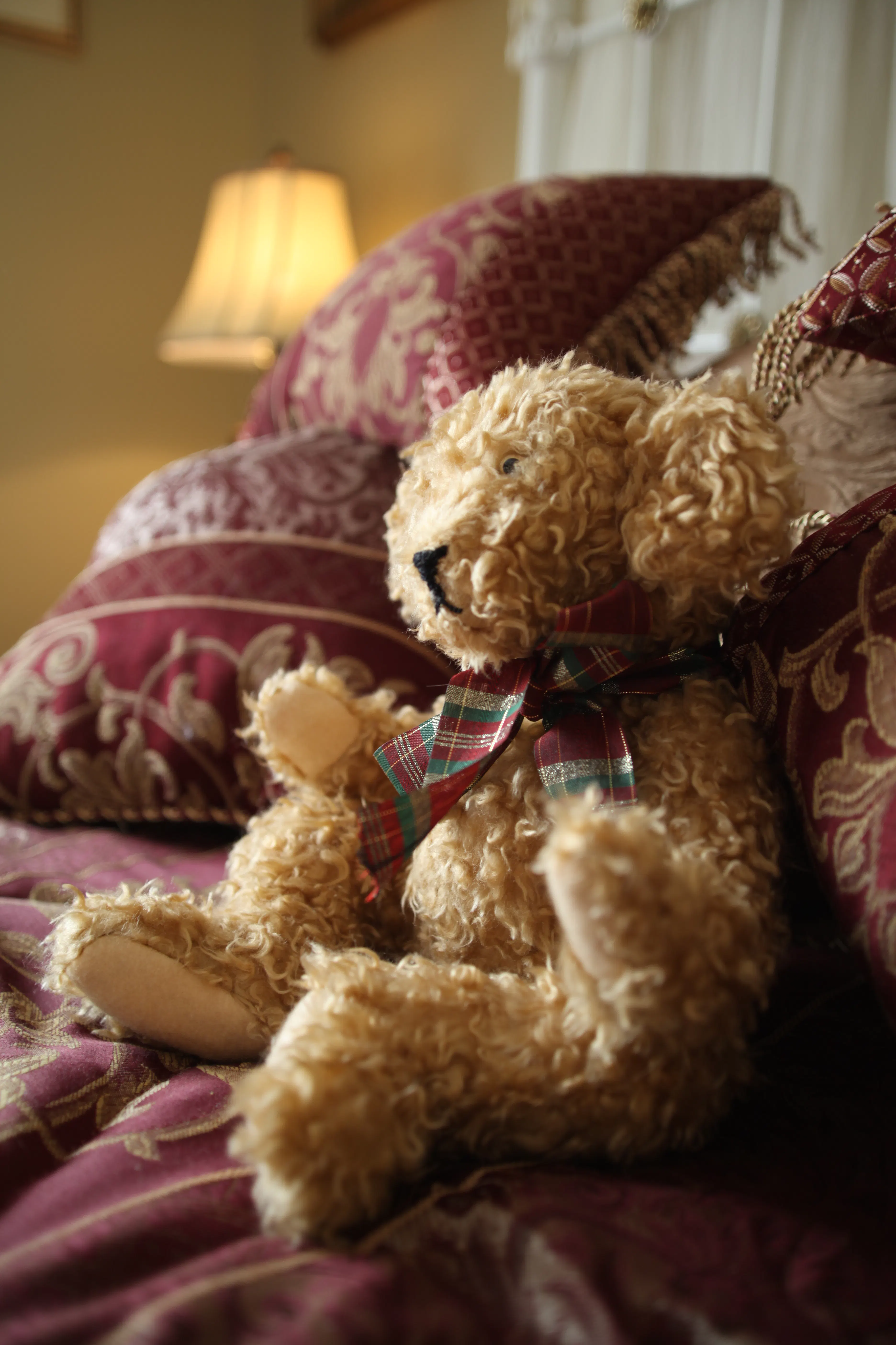 Historic Blakes Manor Heritage Accommodation. Affordable luxury and comfort close to hundreds of Tasmanias attractions