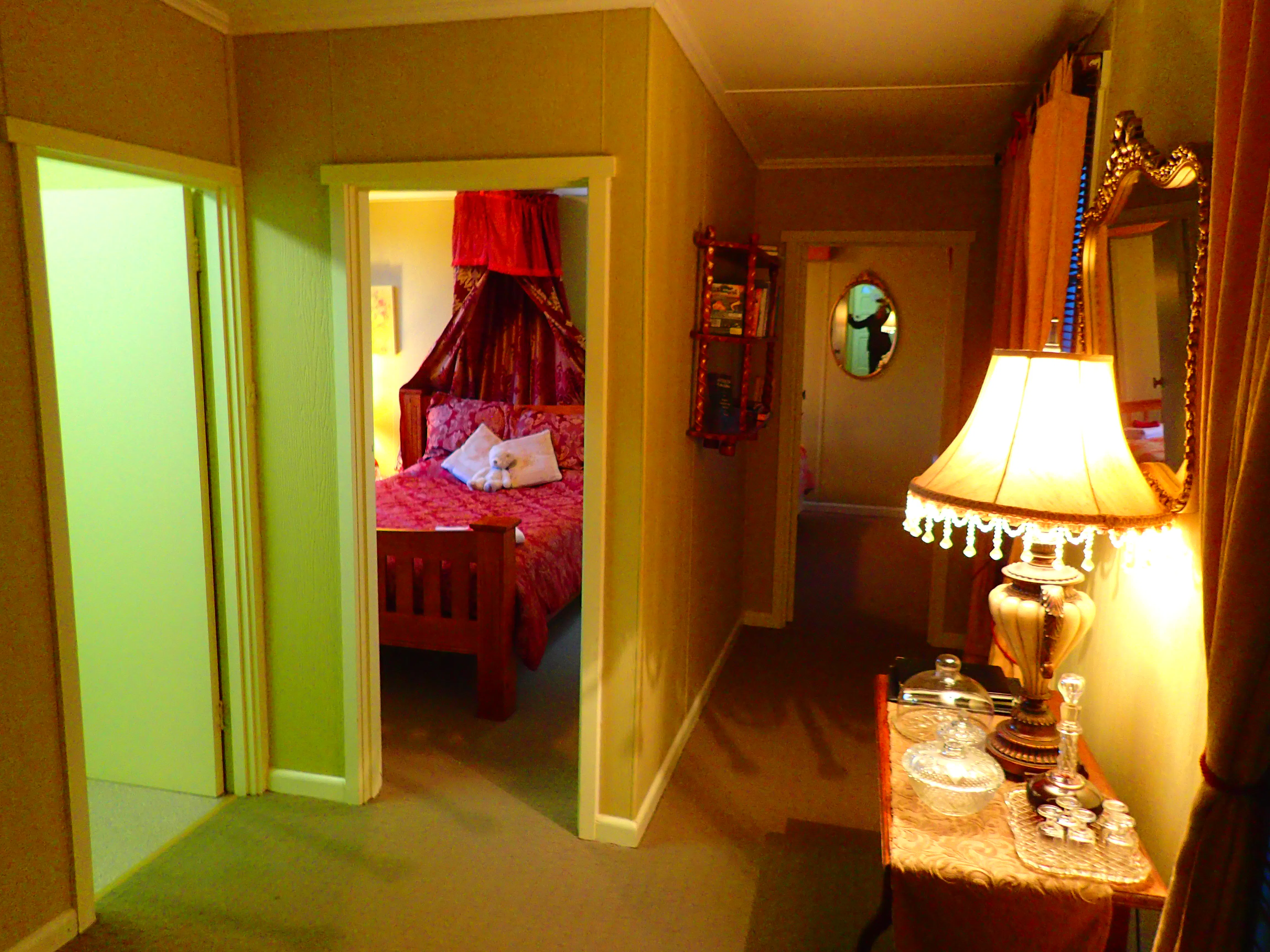 Comfy Garden Budget Family Suite.A great place to stay while at Historic Blakes Manor.