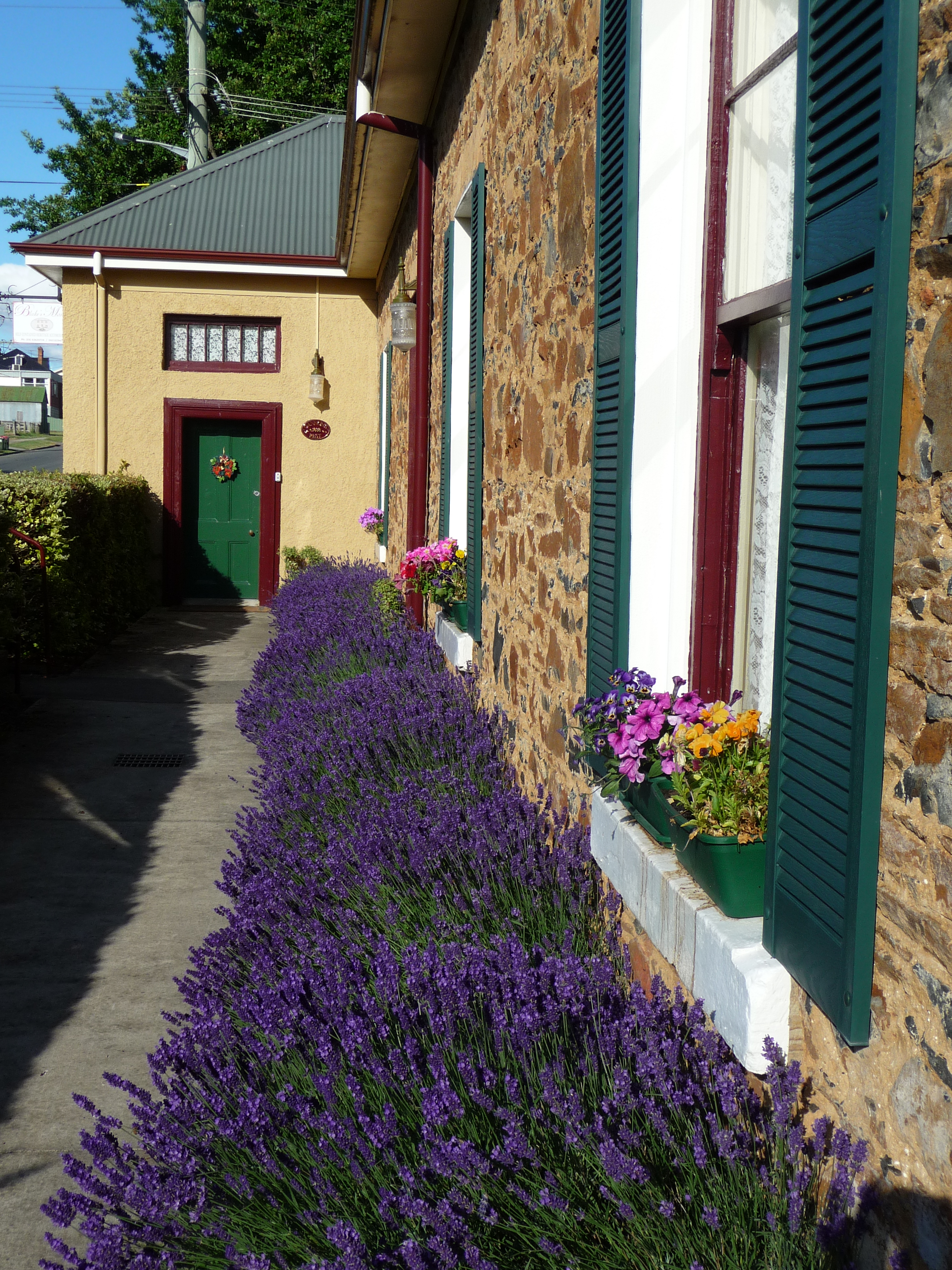 The beauty and charm of Historic Blakes Manor. Deloraine Tasmania.