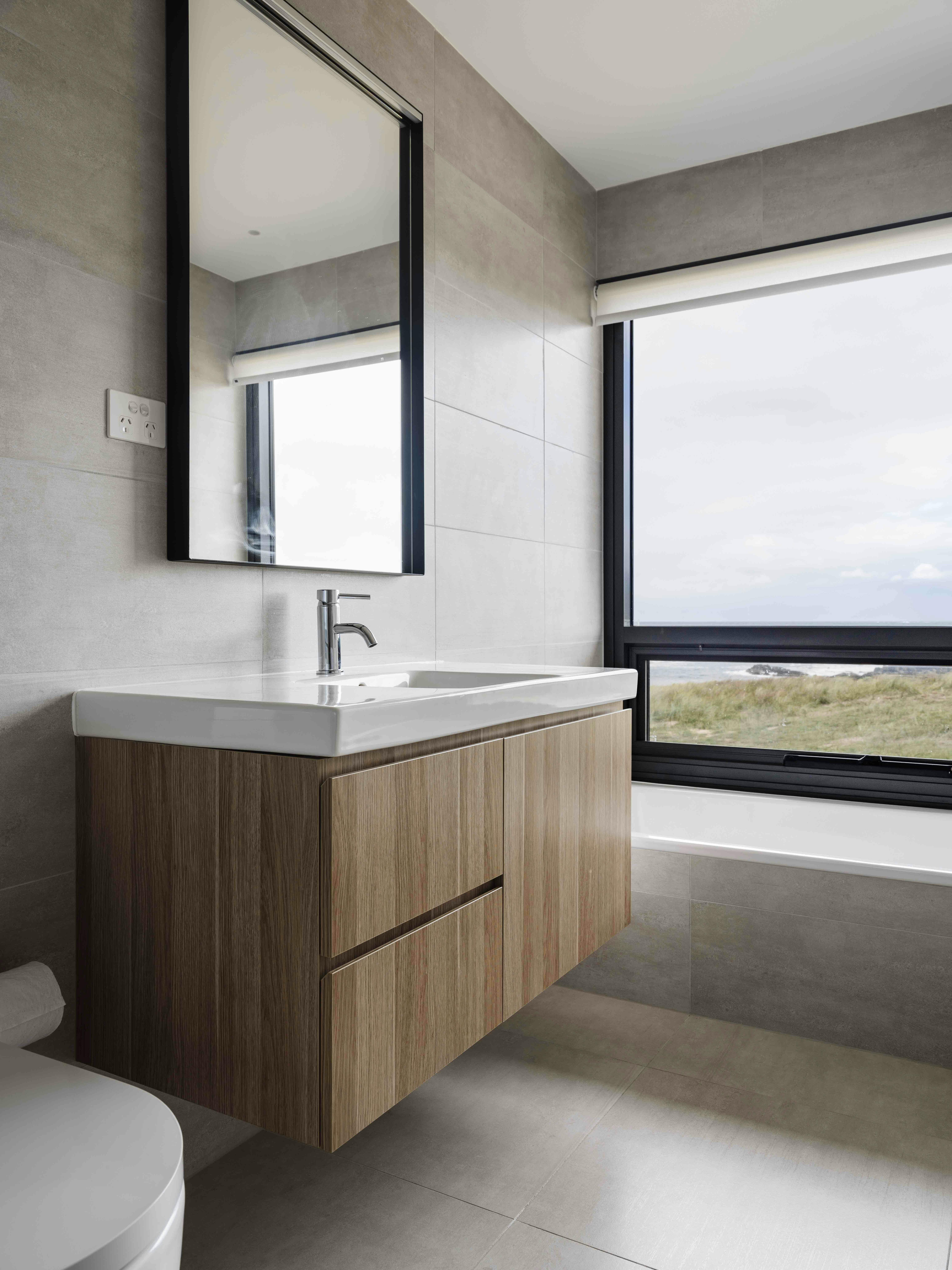 Bathroom in Pimelea Bedroom